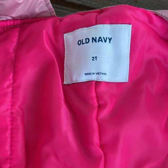 OLD NAVY TODDLER  SIZE 2T - Picture 6 of 9